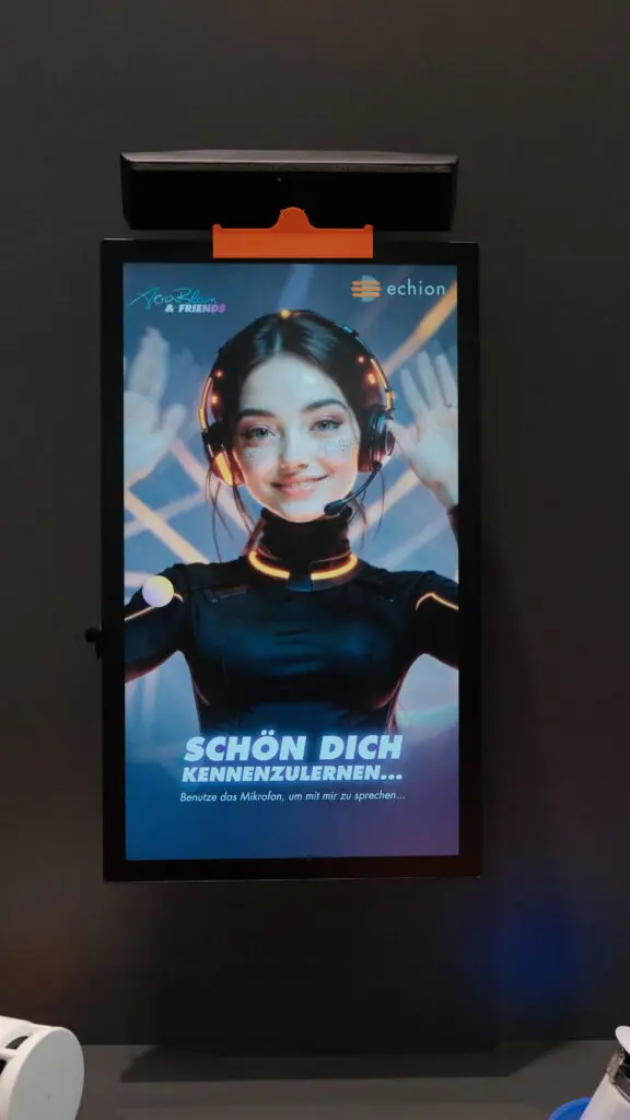 Digitaler KI-Avatar Aera Bloom