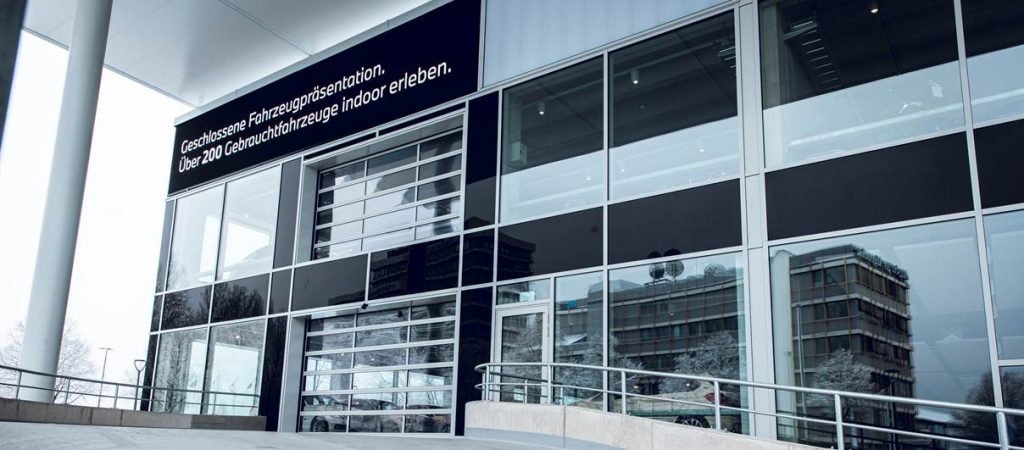 Referenzen - LED Installation beim Autohaus Reisacher in Augsburg