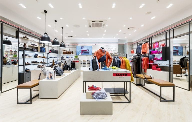 LLOYD Store