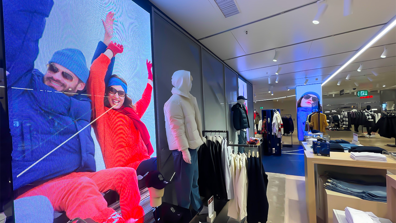 Manor Fashion: Innovative LED installations for a modern shopping experience